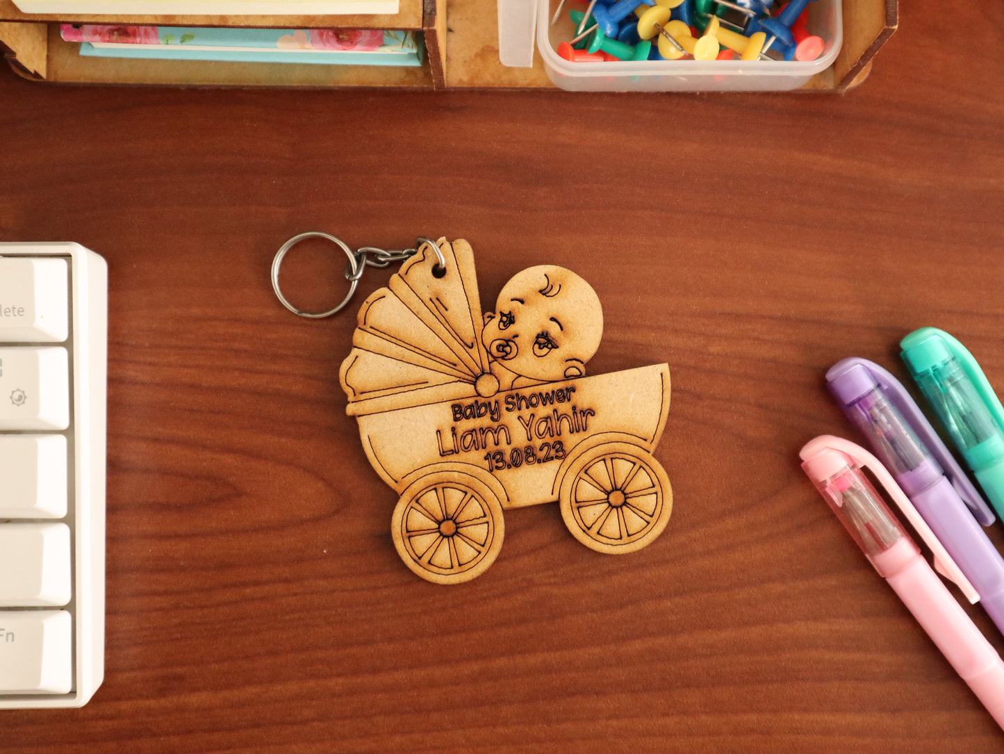 🍼✨ Llavero de carreola con bebé personalizado 👶🎁 30pz RB106